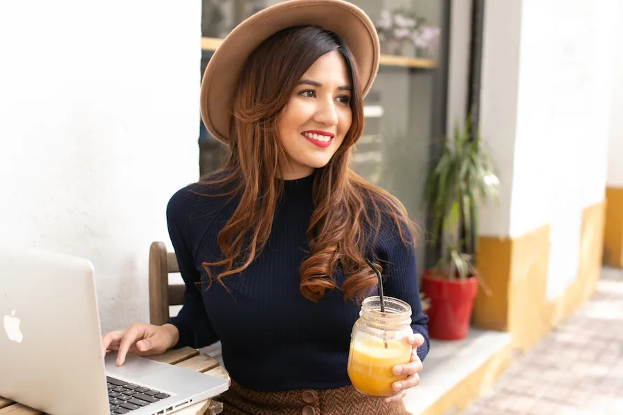 Home Office Life: Soraya Koivisto - PR Strategist/ Blogger