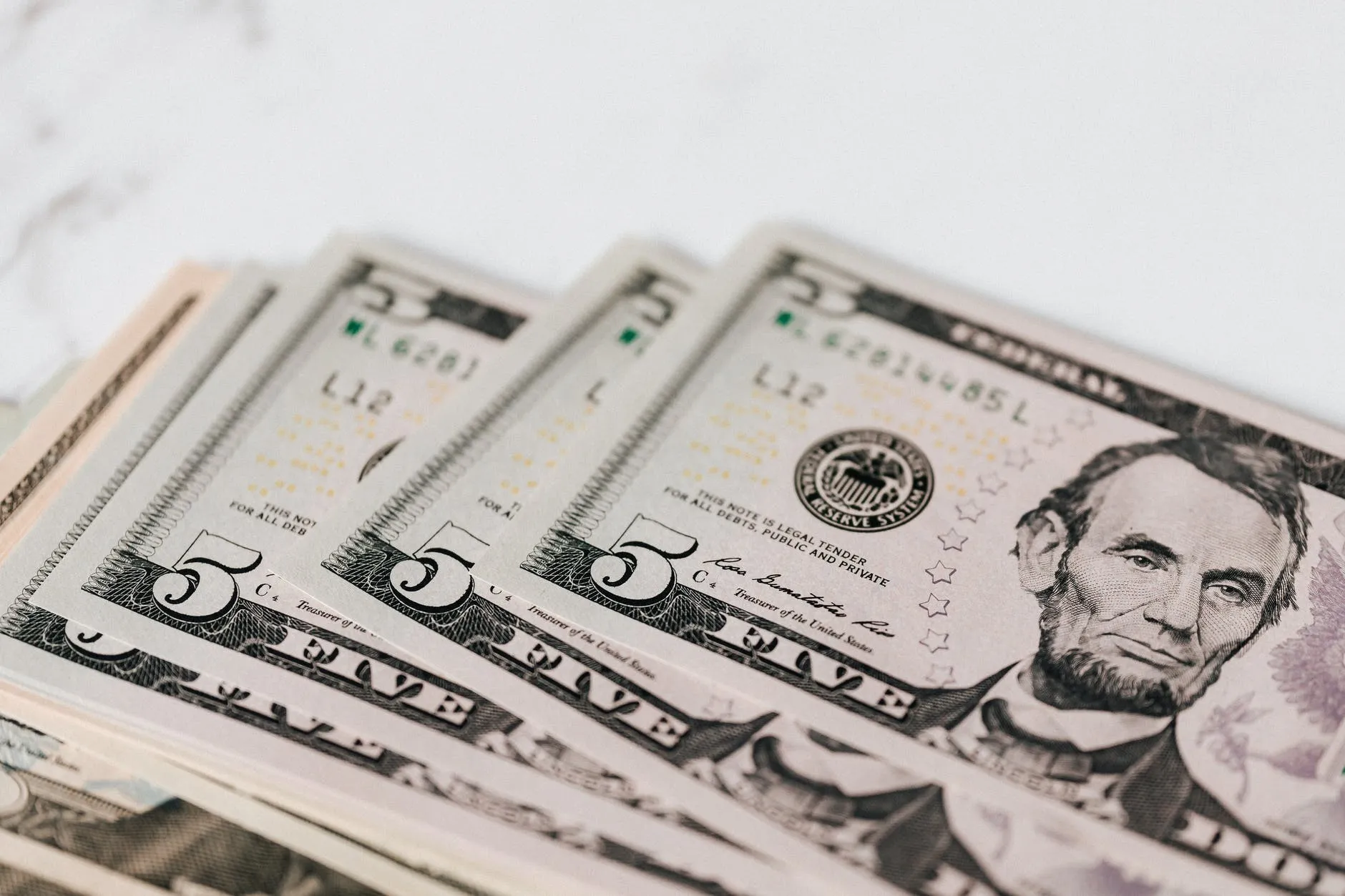 How To Find The Best Gigs When Hiring Remote Freelancers On Fiverr in 2021