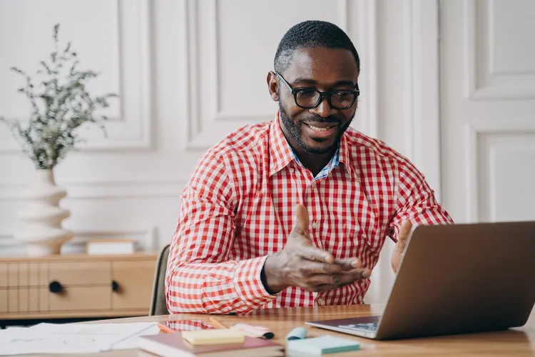 online teacher