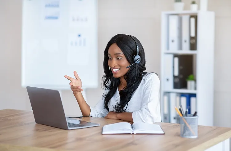 virtual assistant answering calls